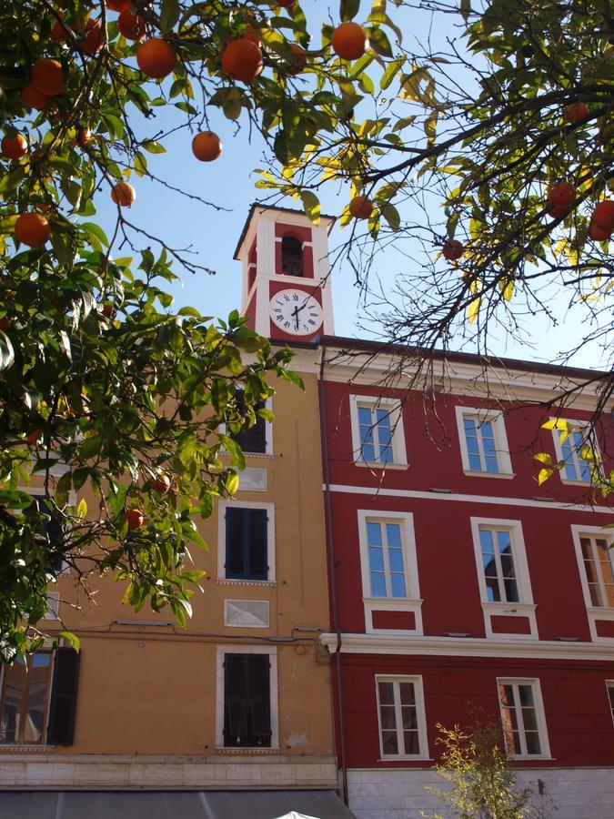Ostello Palazzo Nizza Massa  Exterior photo