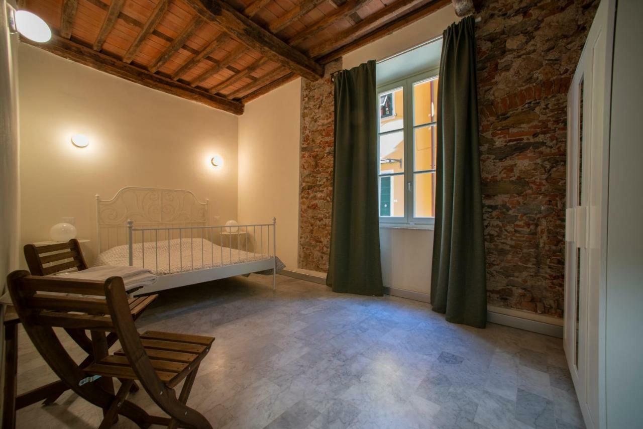 Ostello Palazzo Nizza Massa  Exterior photo